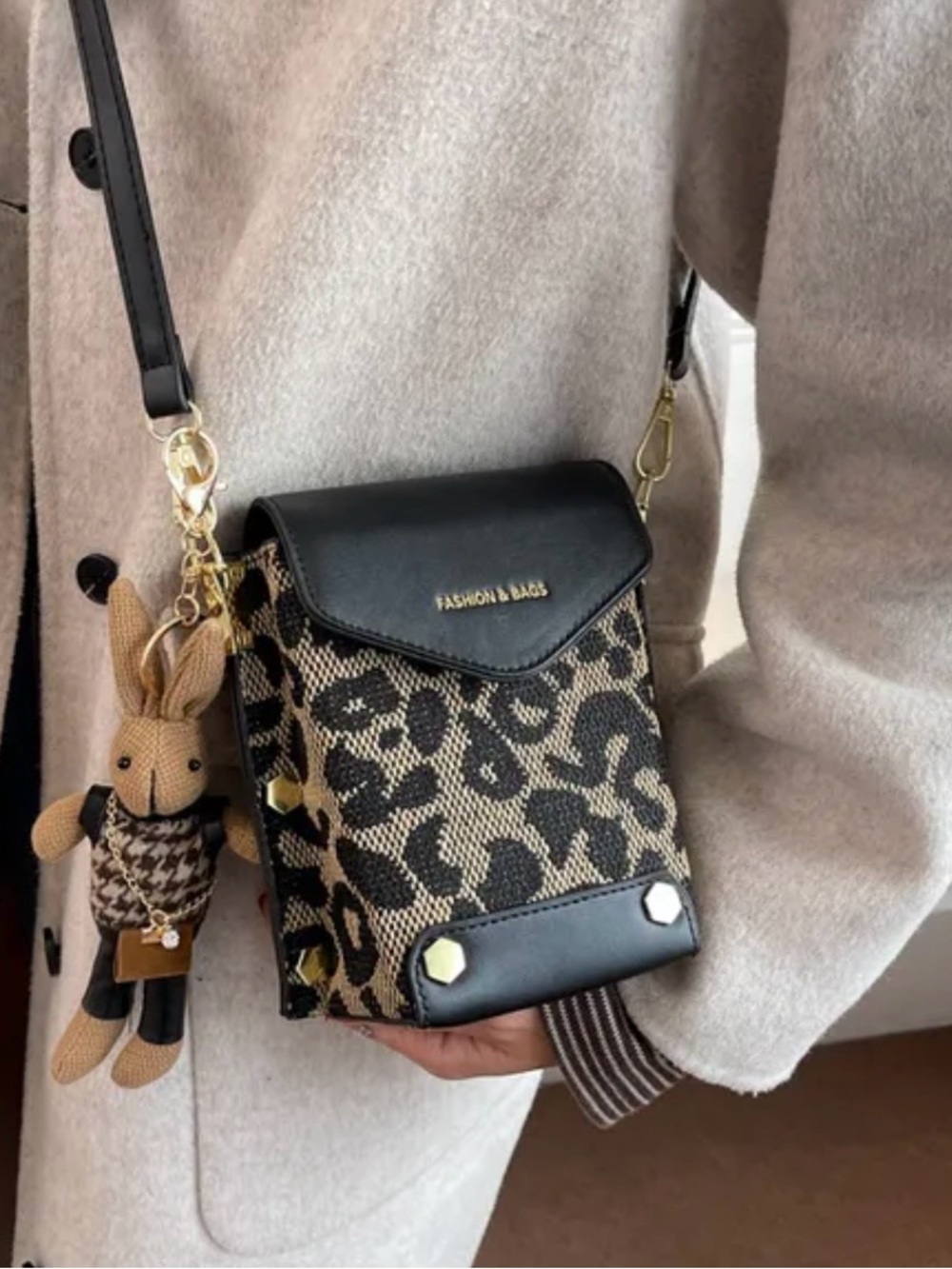 Leopard Print Crossbody Bag - Black